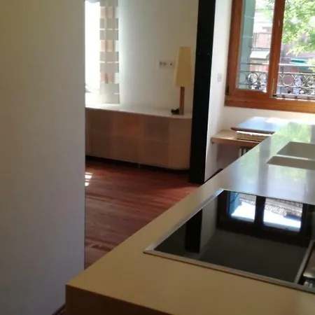 Apartment Life In Venice-3